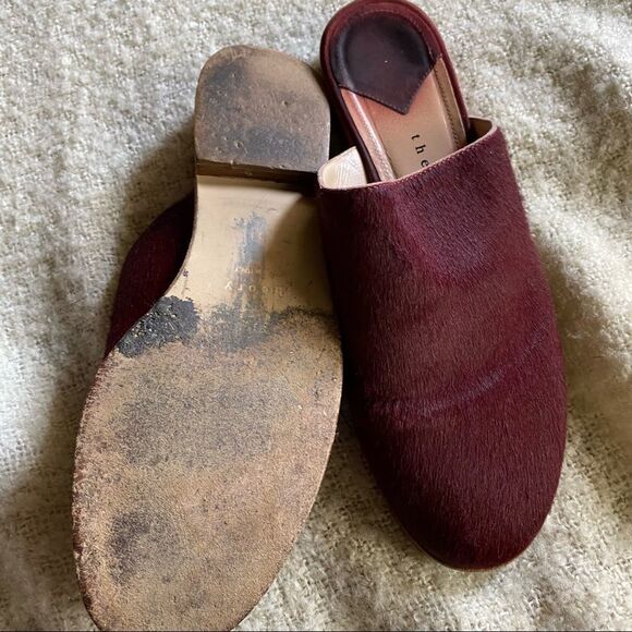 Theory calf hair mules firry fuzzy burgundy wine 8.5 - Picture 7 of 9